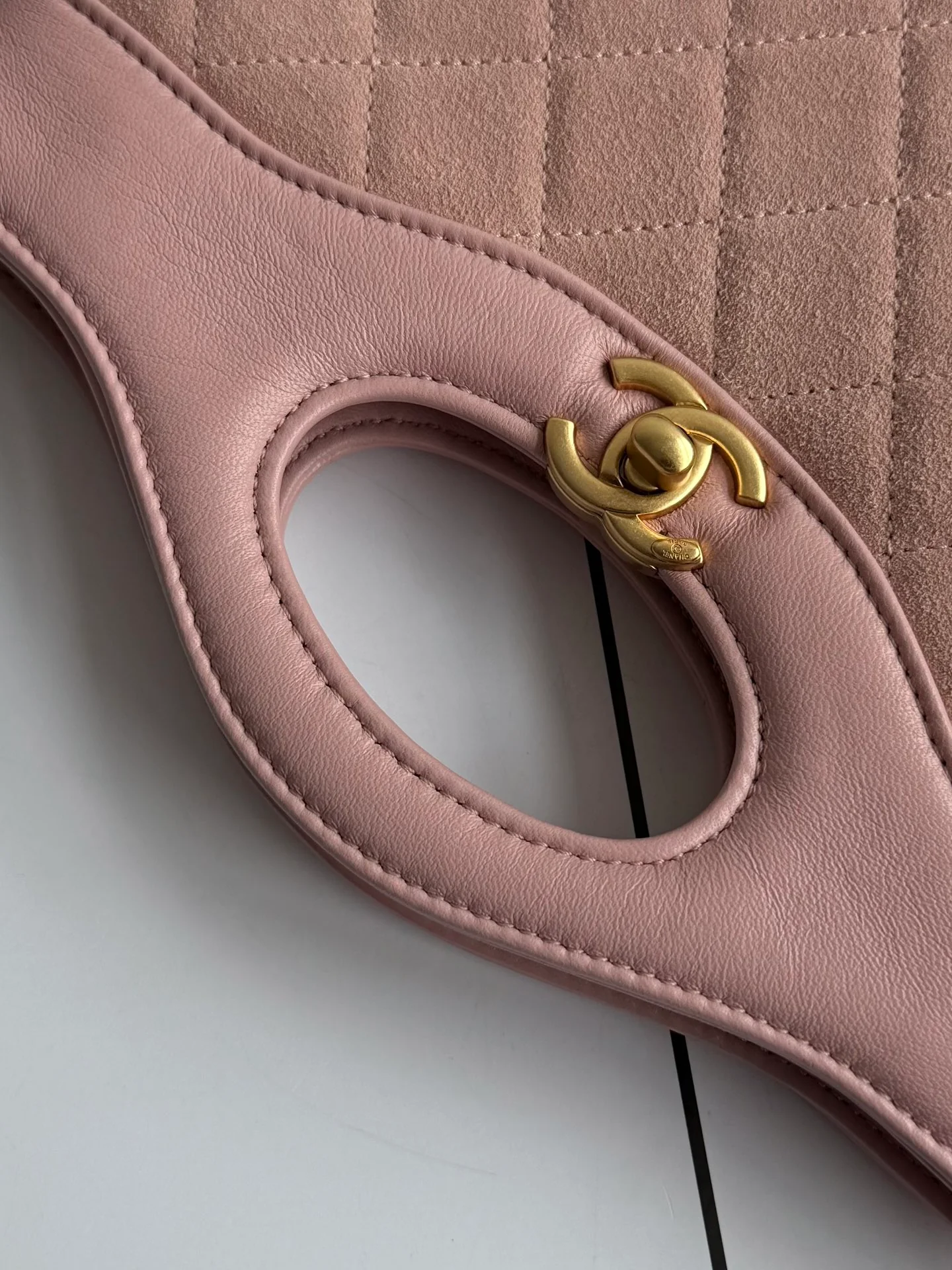 Мини-сумка Chanel 25 пенсов, 31 шт., замшевая, розовая.