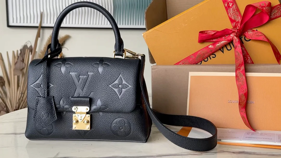 m45977-LV-madeleine-bb-handbag/crossbody bag-black