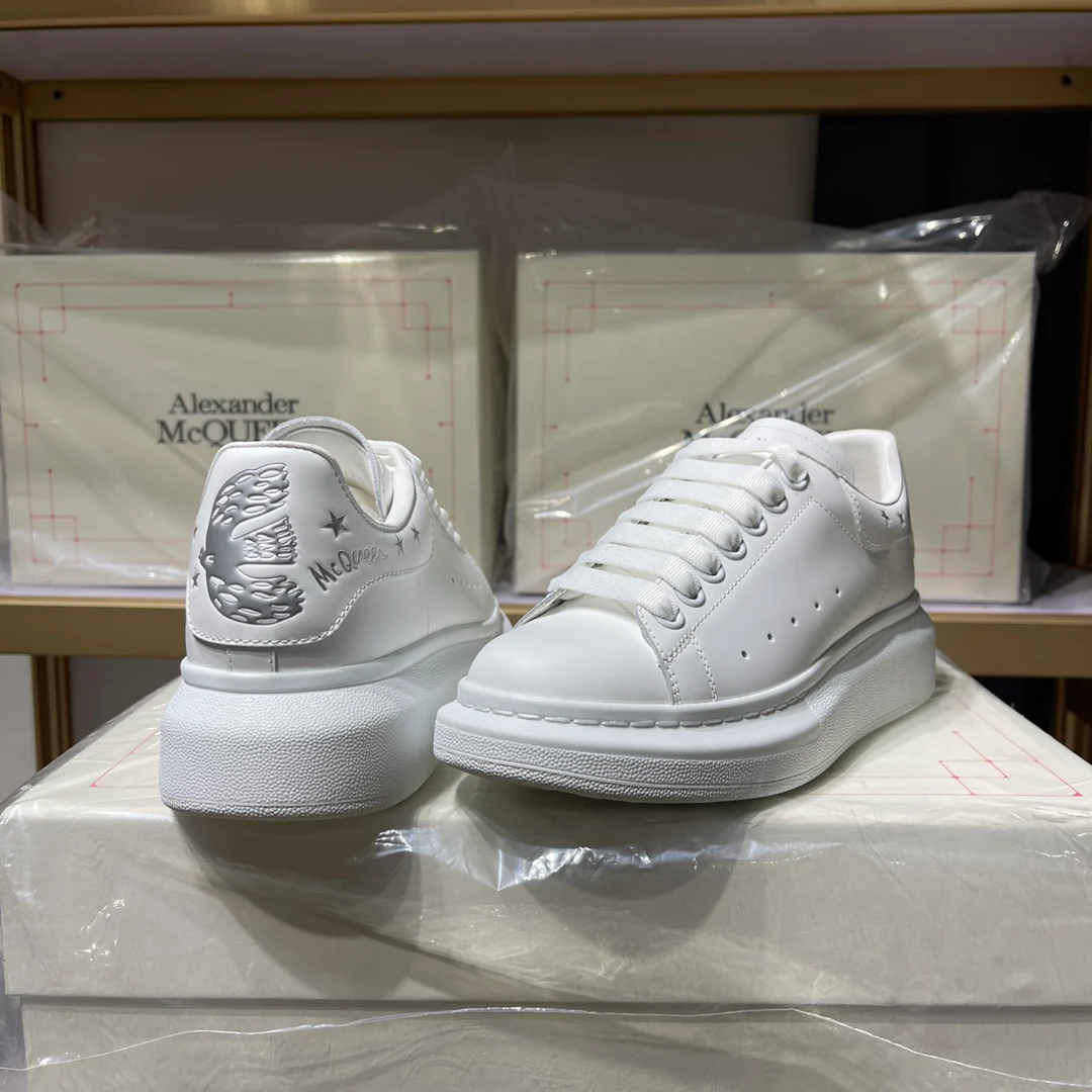 Классические белые кроссовки McQueen - унисекс - серебристый ?ласточкин хвост? - премиум-издание