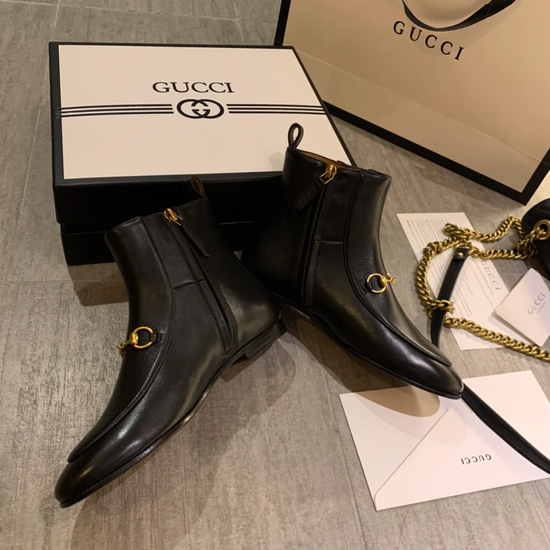 Ботильоны Gucci Street с пряжкой