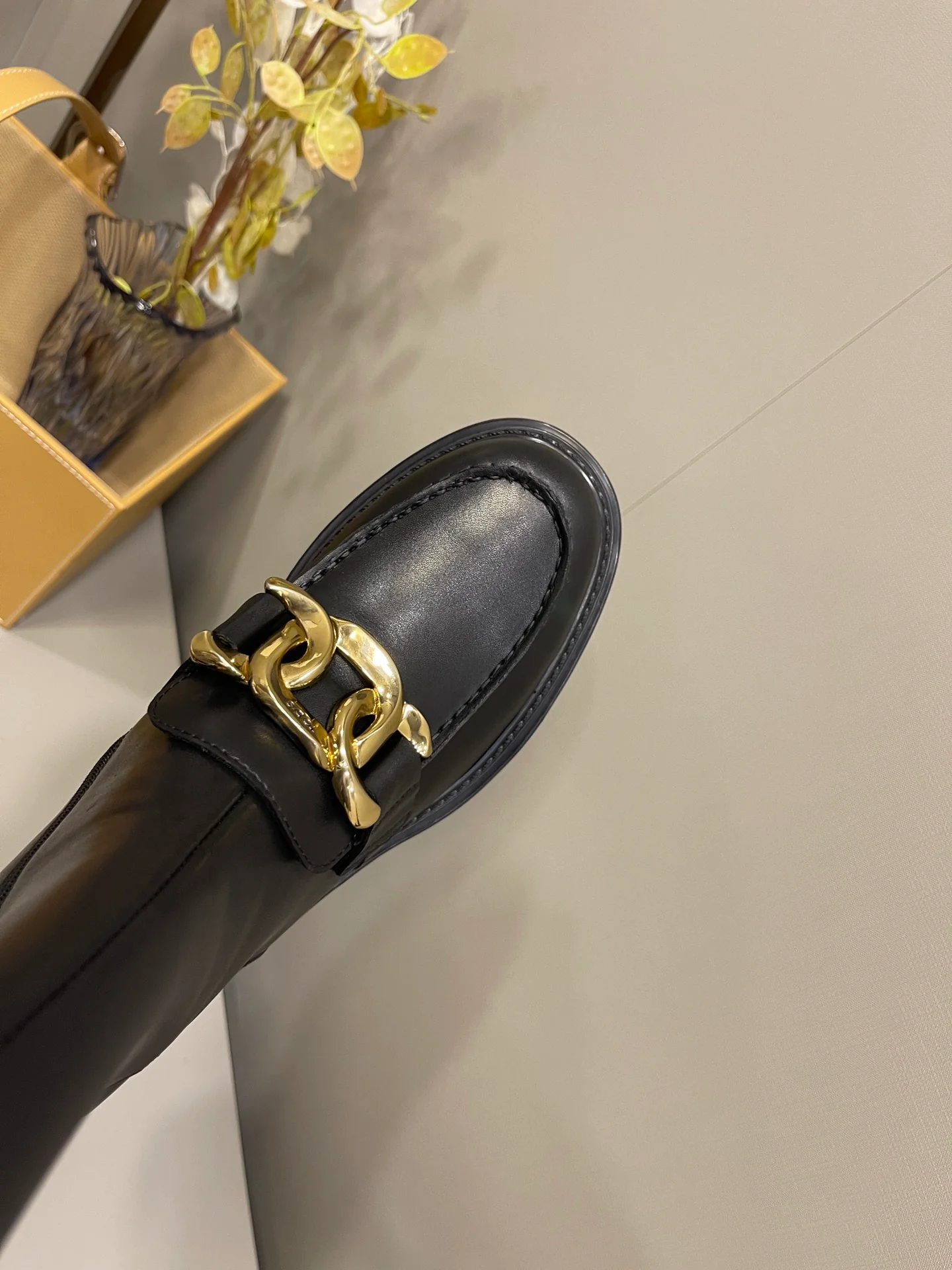 Новые ботинки Tods для ранней весны 2022 года.