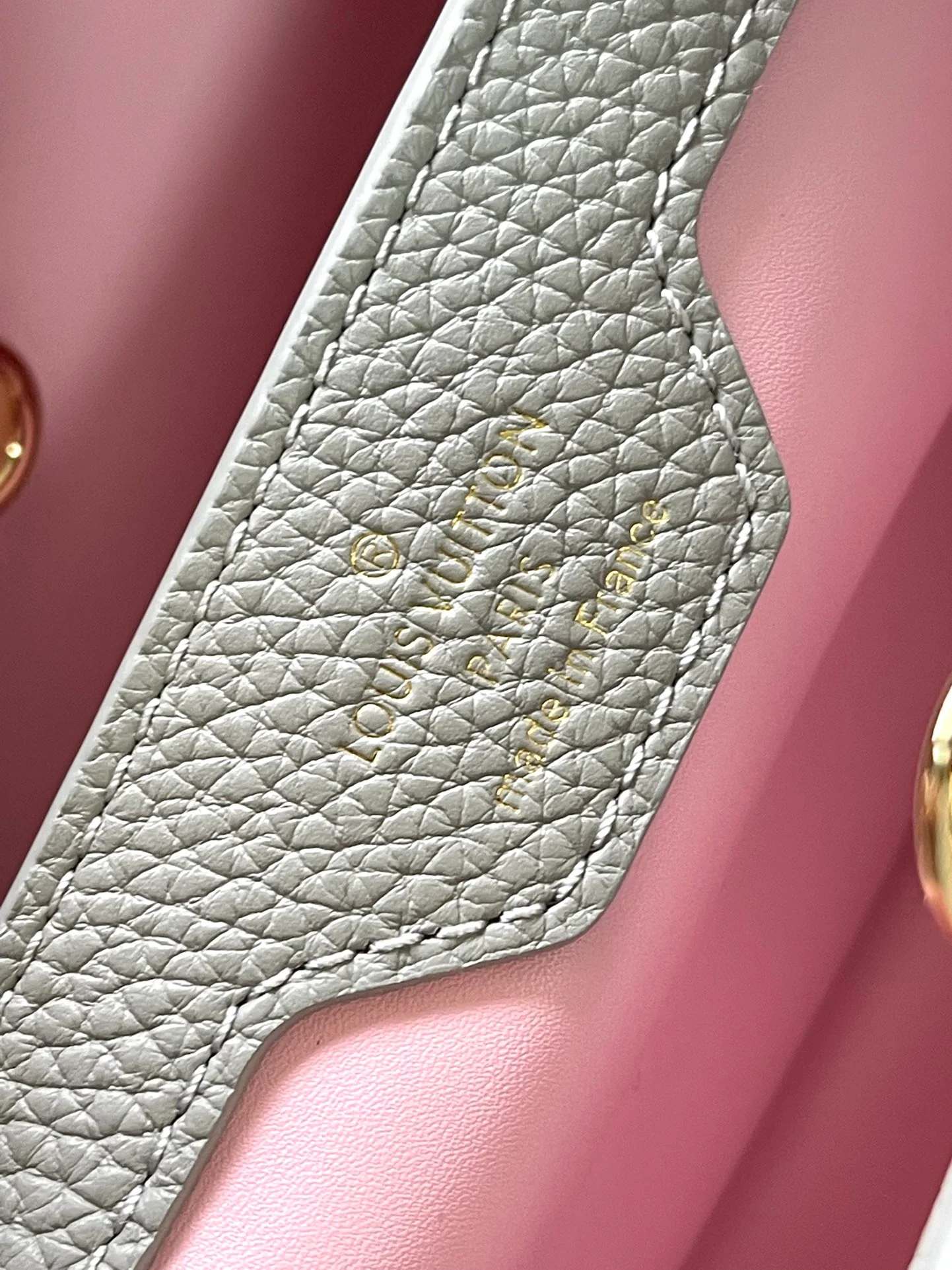 m23280-LV-capucines-medium-handbag/crossbody bag-grey