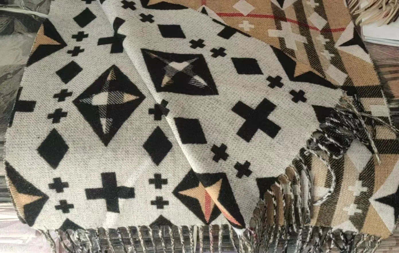 Жаккардовый шарф Burberry - 45 см - 210 см