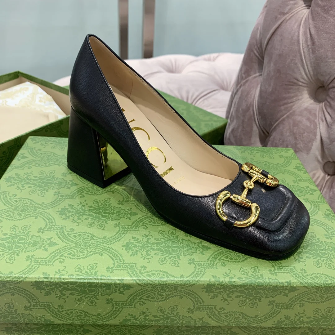 Туфли на высоком каблуке Gucci в стиле ретро с квадратным носком и массивным носком