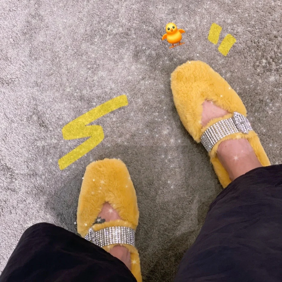 Джимми - Пушистые балетки - Фотографии в одежде