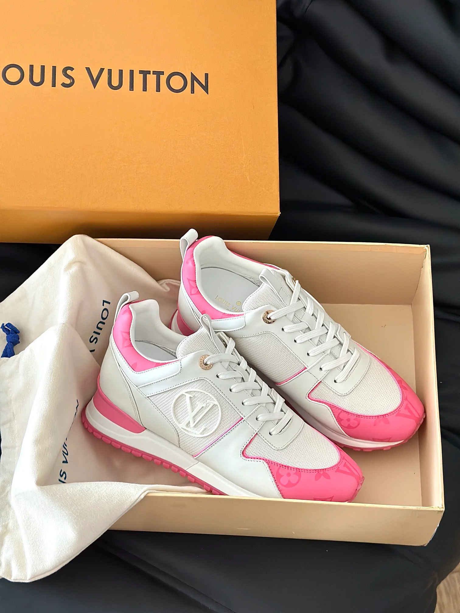 Кроссовки LV Runaway - Новый цвет - Розовый