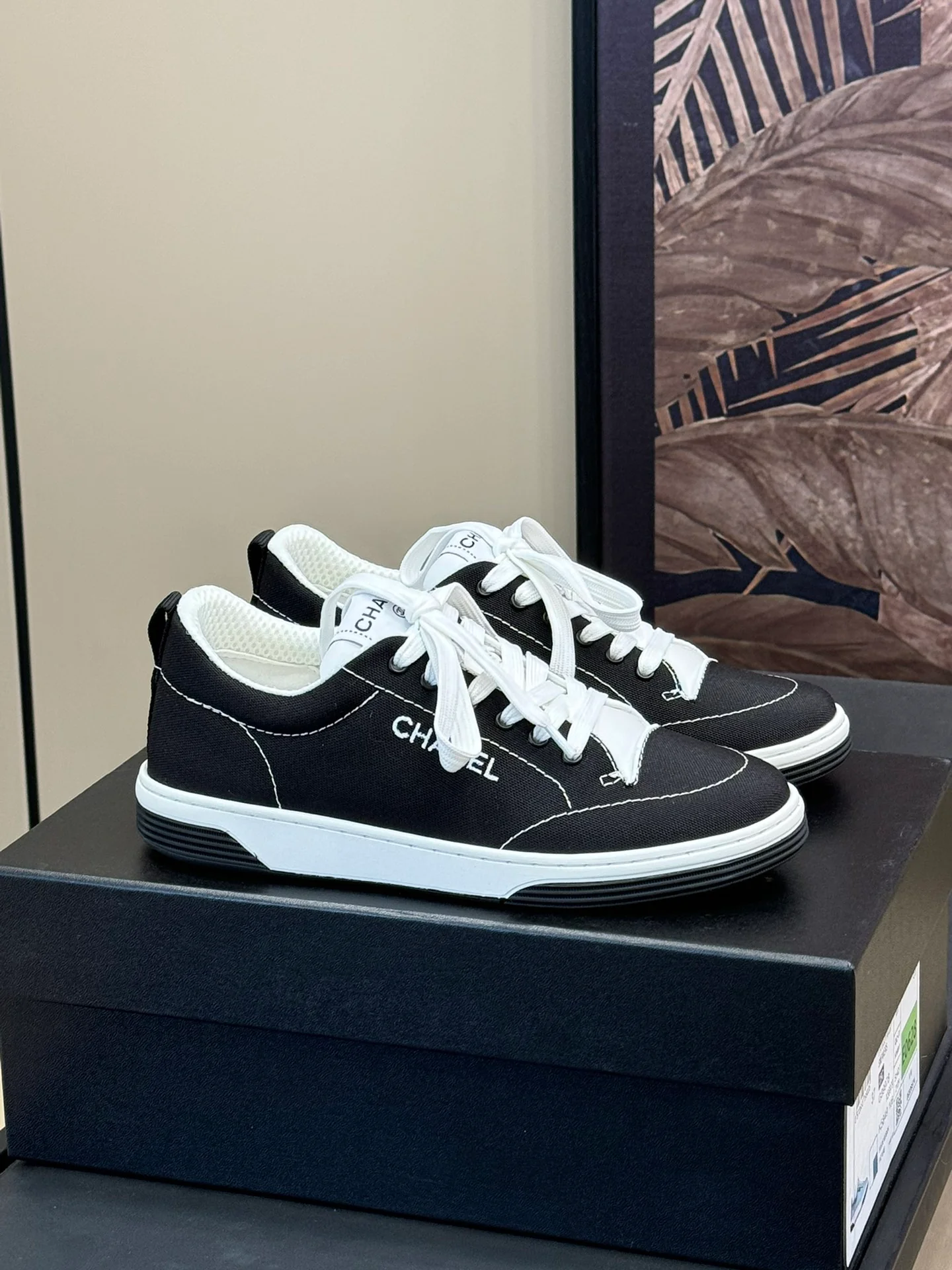 Скейтбордные кроссовки Chanel 2024 - черные