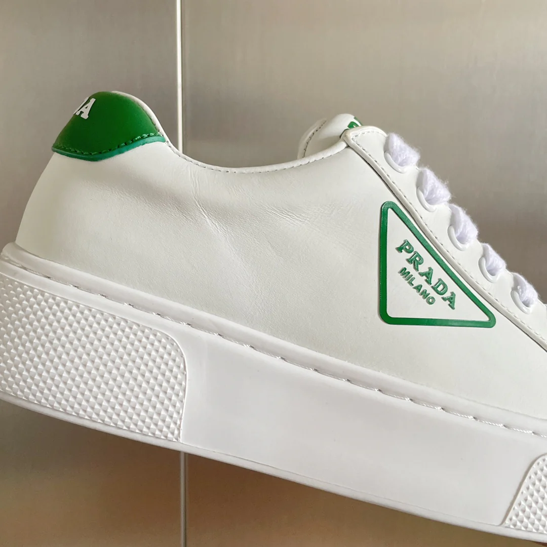 Новые поступления Prada ранней весной 2022 года - Повседневные туфли на платформе - 2