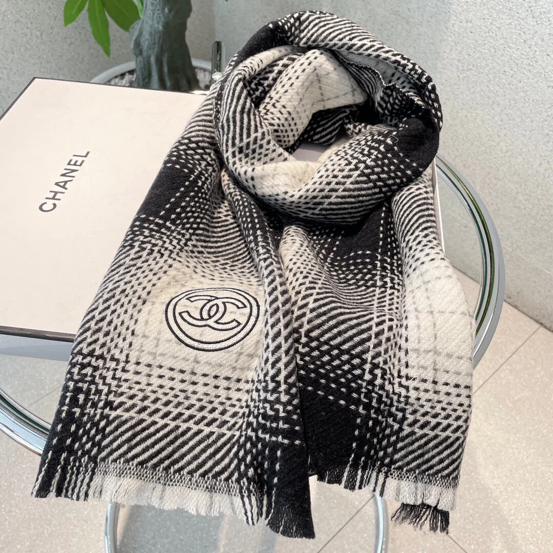 Шарф Chanel в клетку - 70 см - 200 см - 100% кашемир