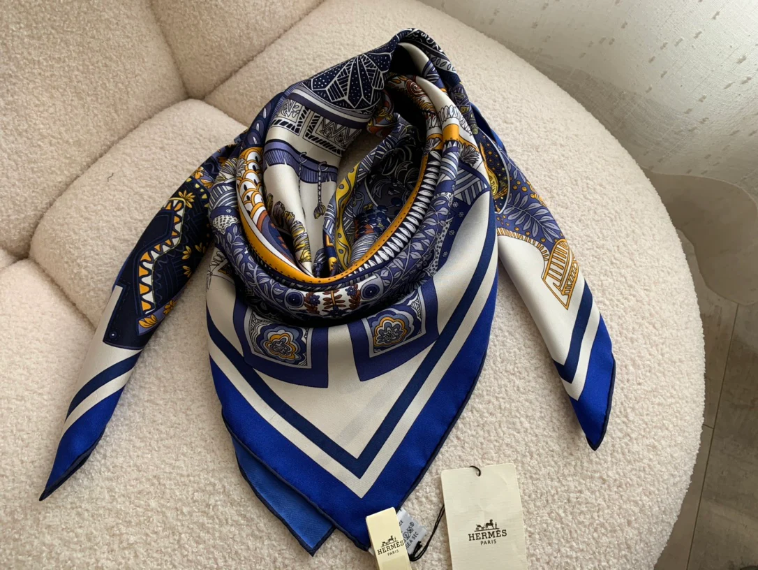 Вальтрап Hermes, 90 шелковый платок