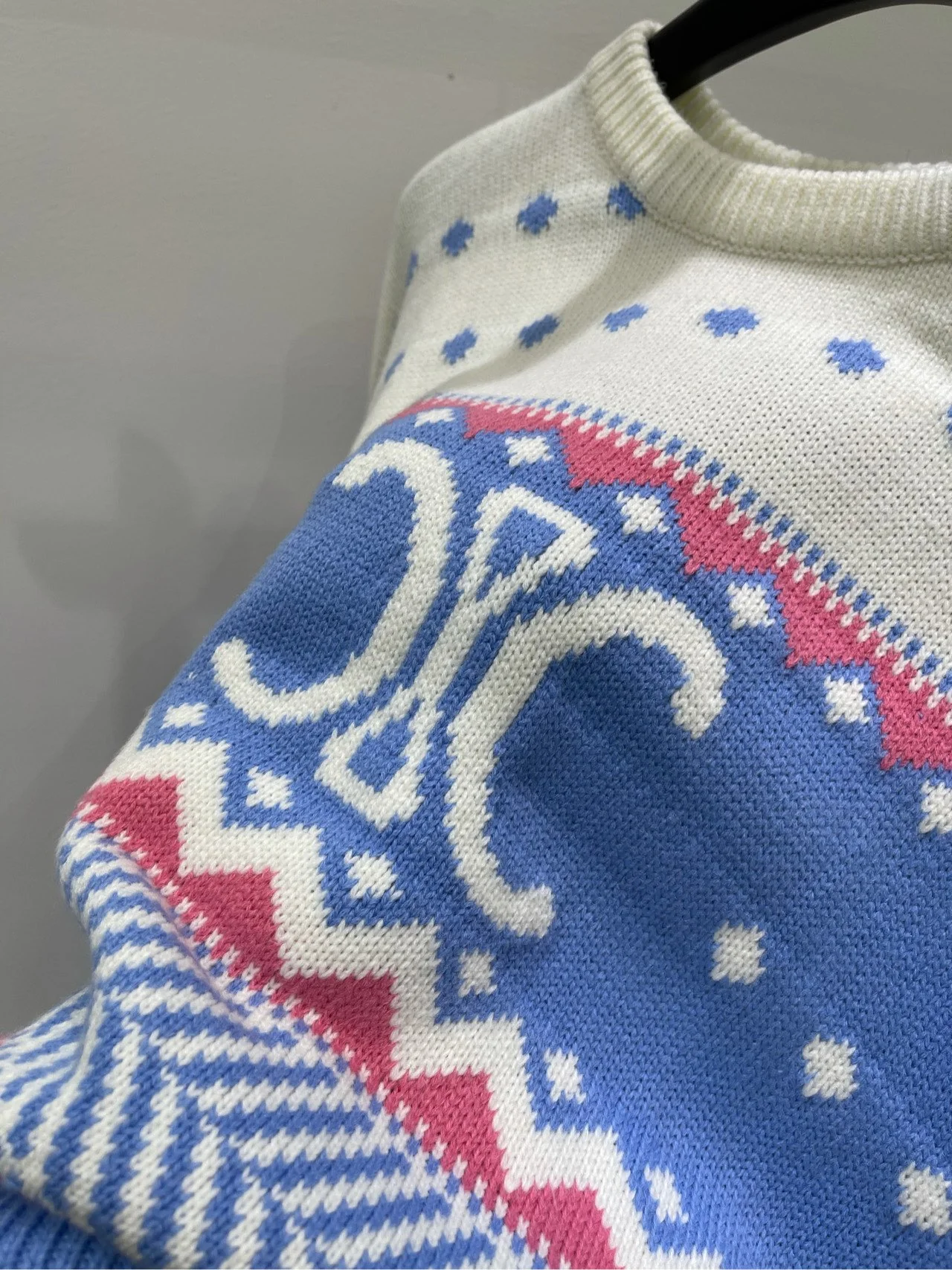 Свитер Celine 2403 с геометрическим узором 