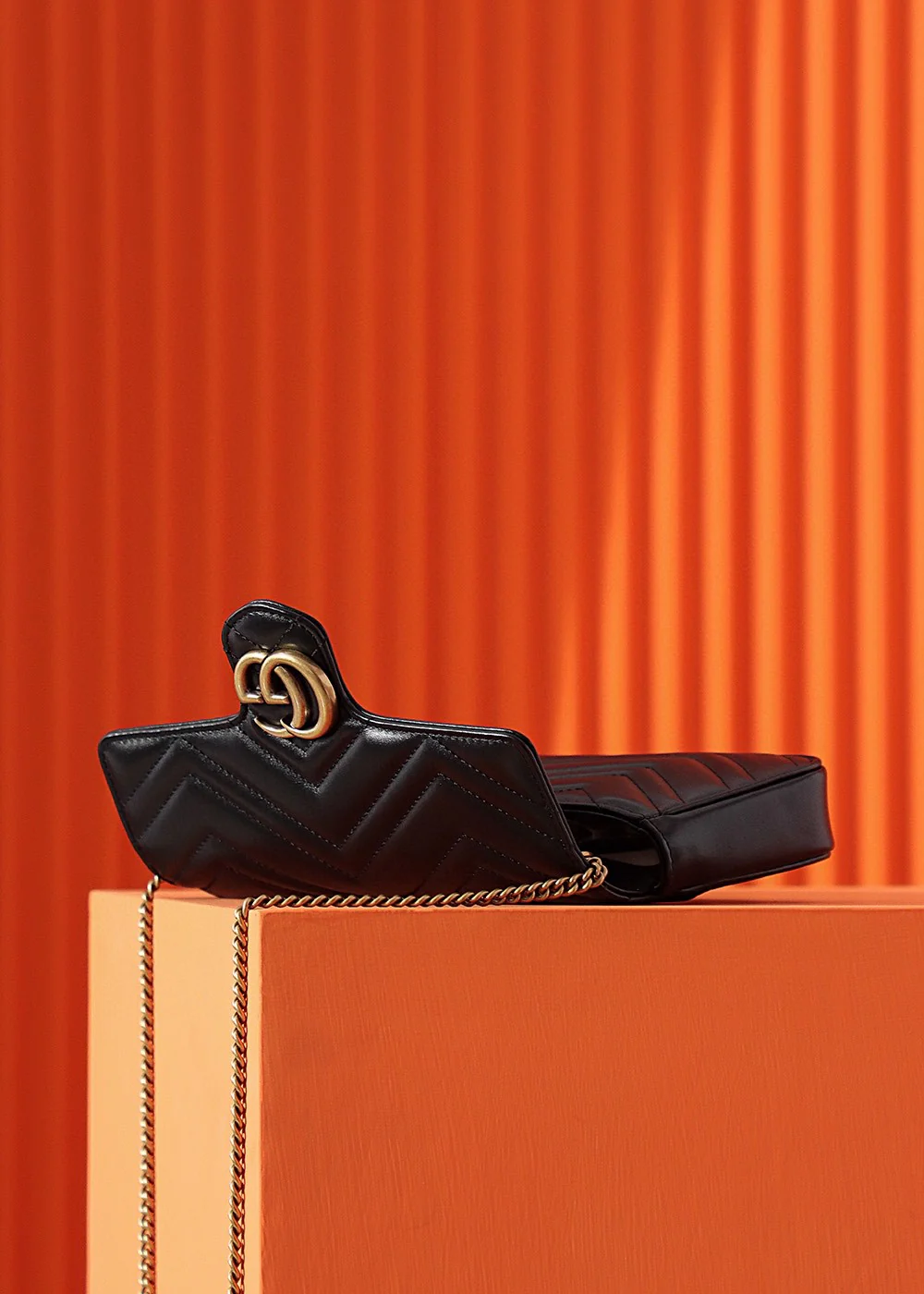 Сумка через плечо Gucci Marmont на цепочке - черная