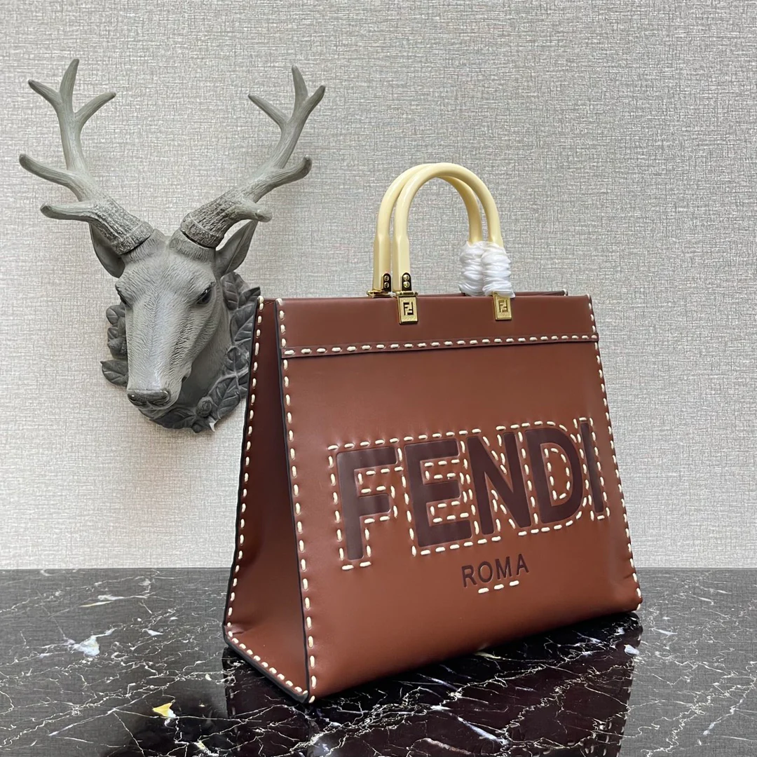 Сумка-тоут Fendi Sunshine Medium из коричневой тисненой кожи