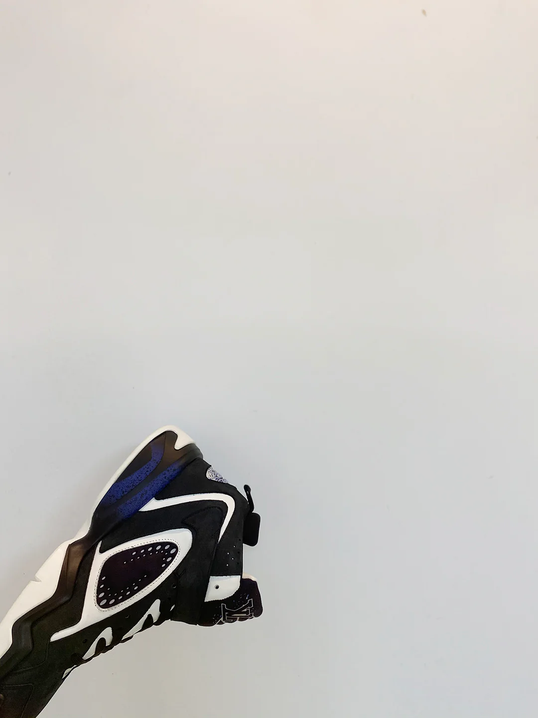 LV-trainer2-basketball shoes-black