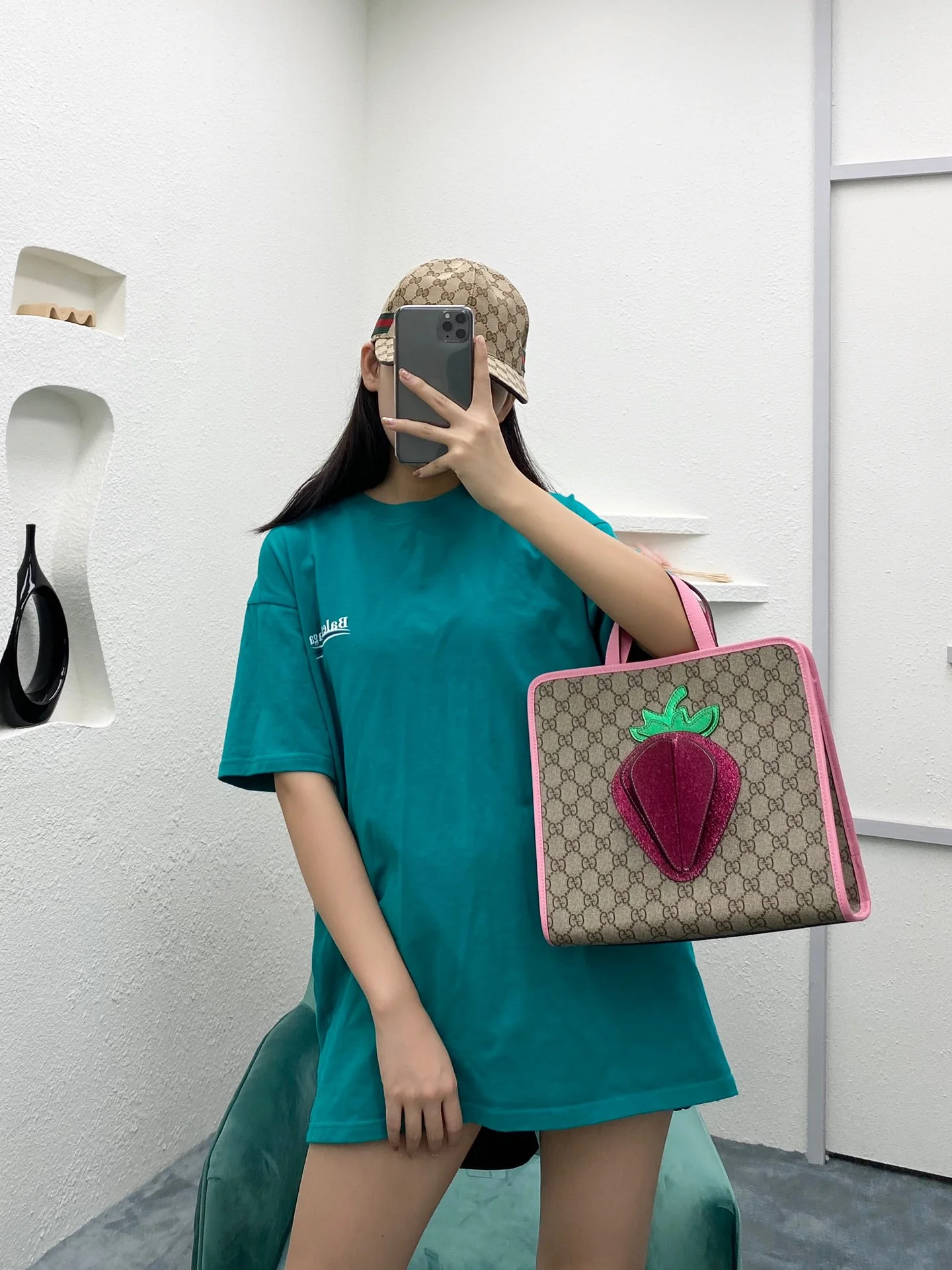 Gucci-夏季草莓购物袋