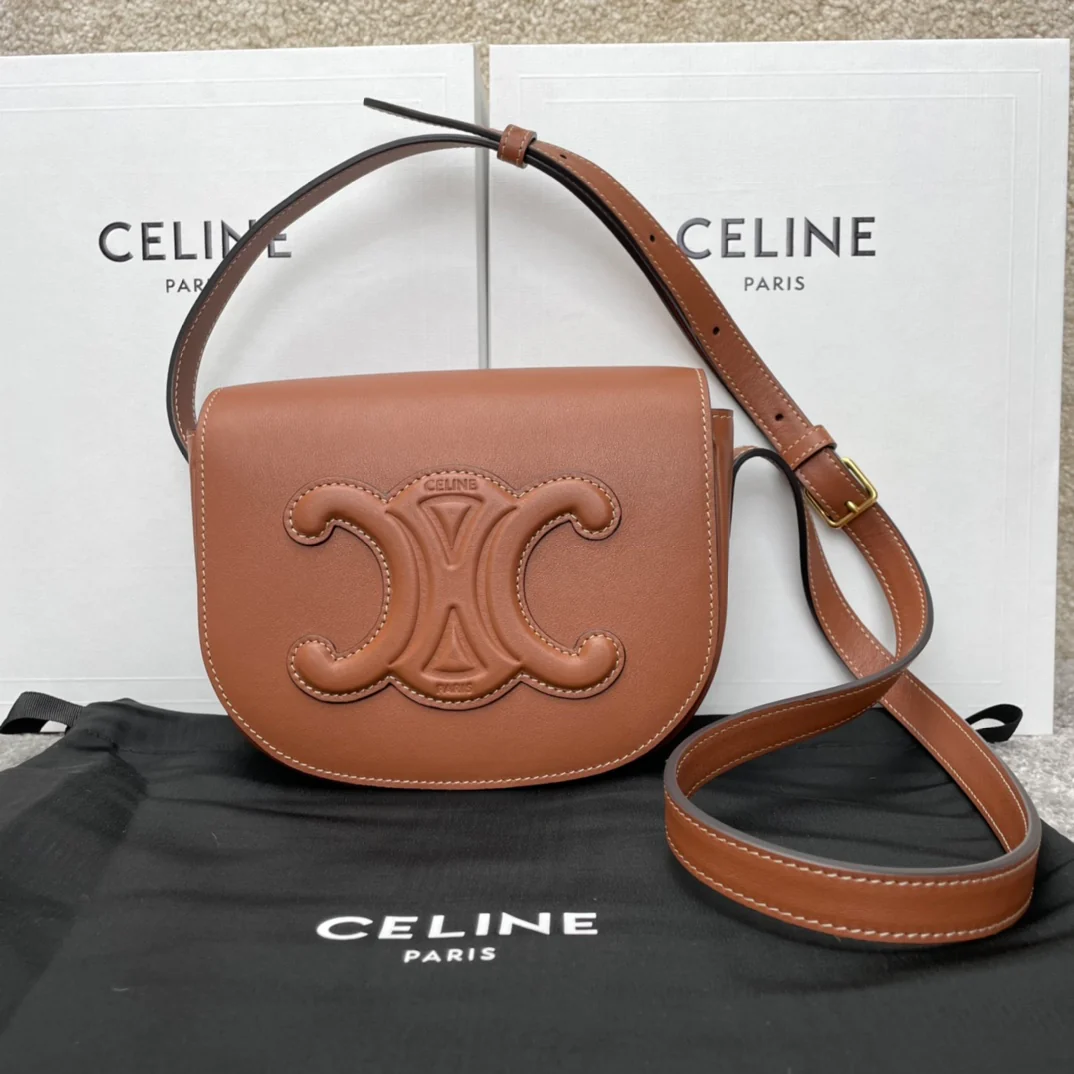 Celine-folco-cuir-triomphe-сумочка-2