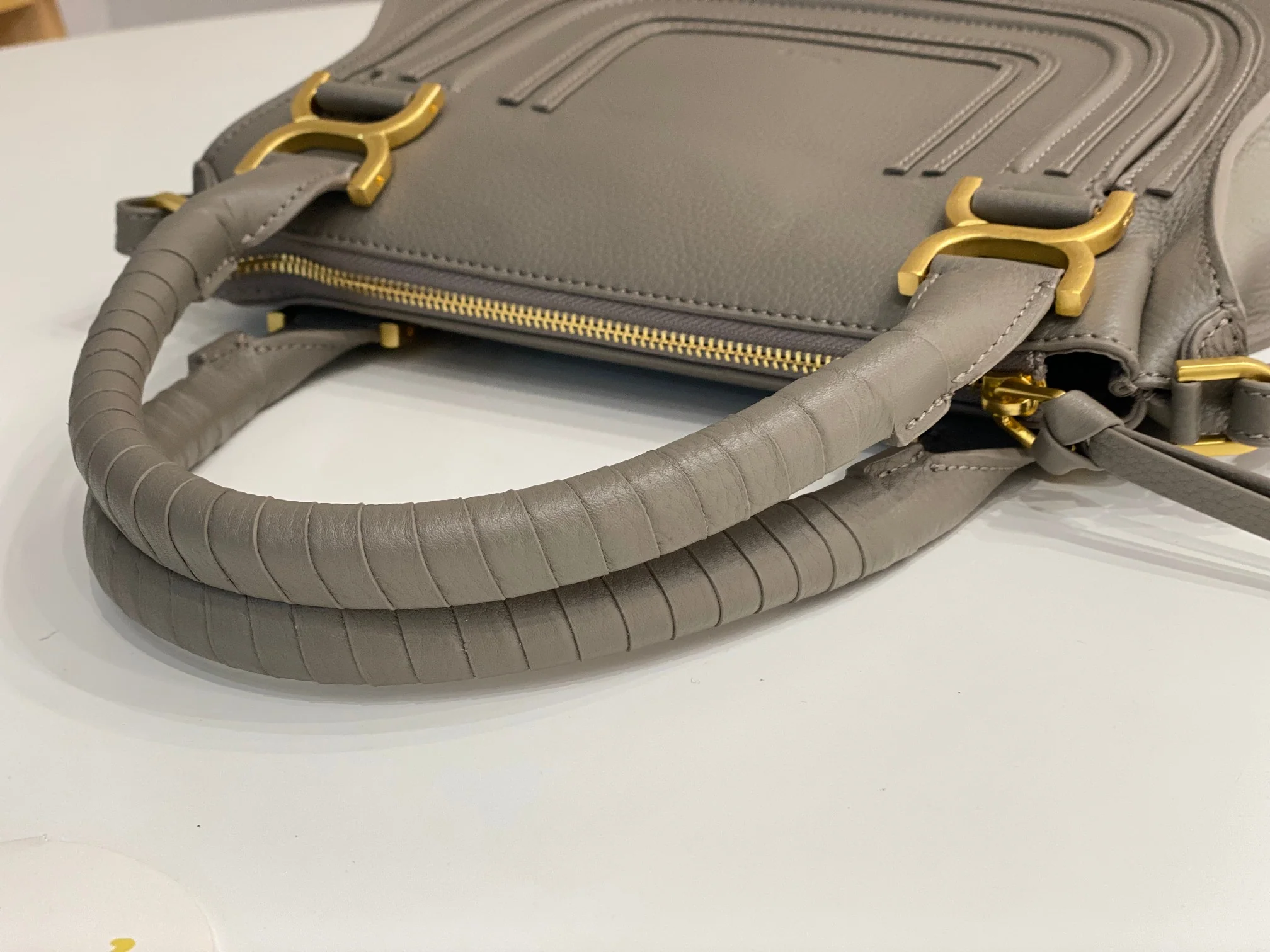 Хлоя-Марси-Грей-средний-1