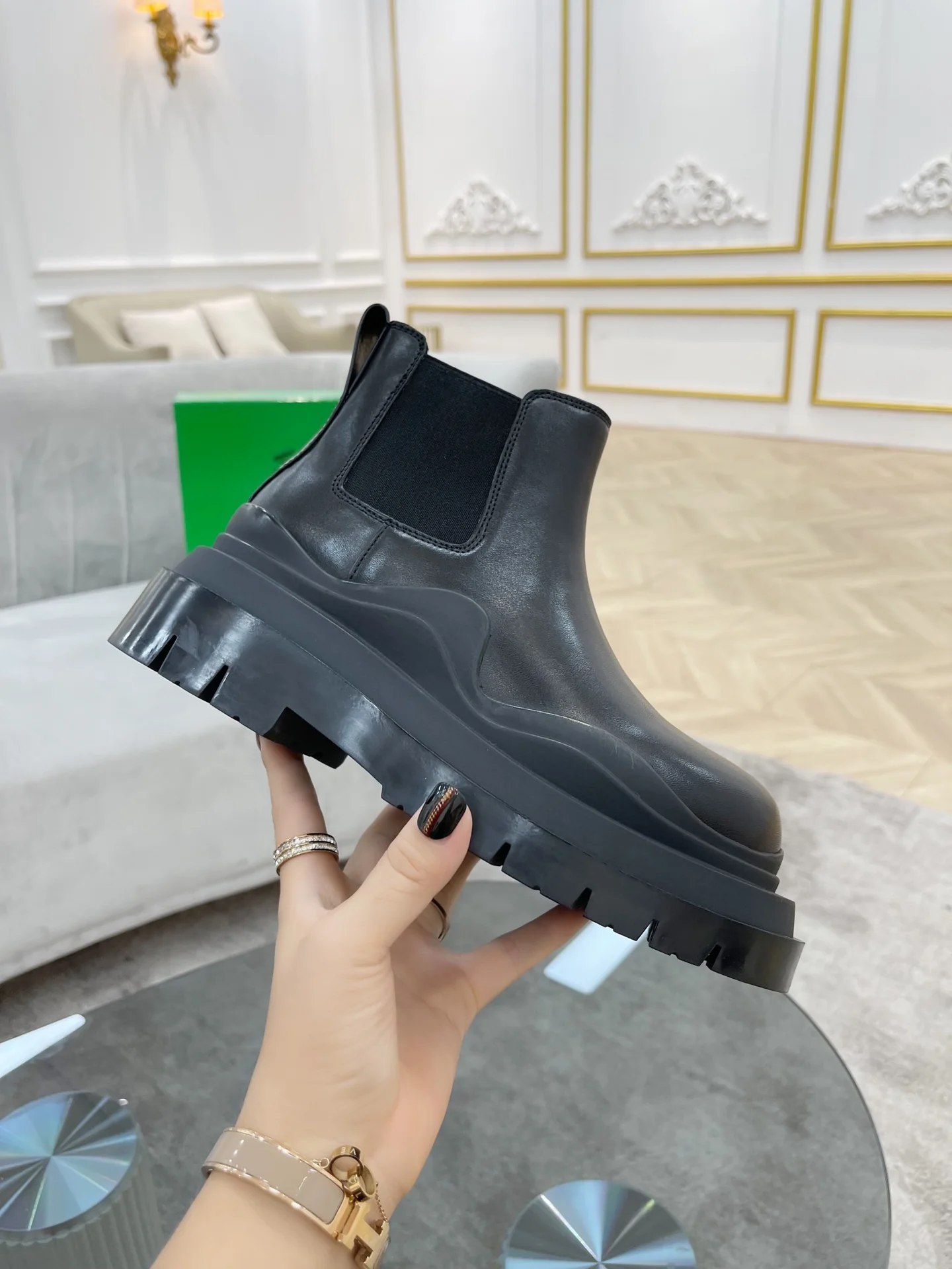 BV - Ботинки на платформе с низким верхом - Полностью черные