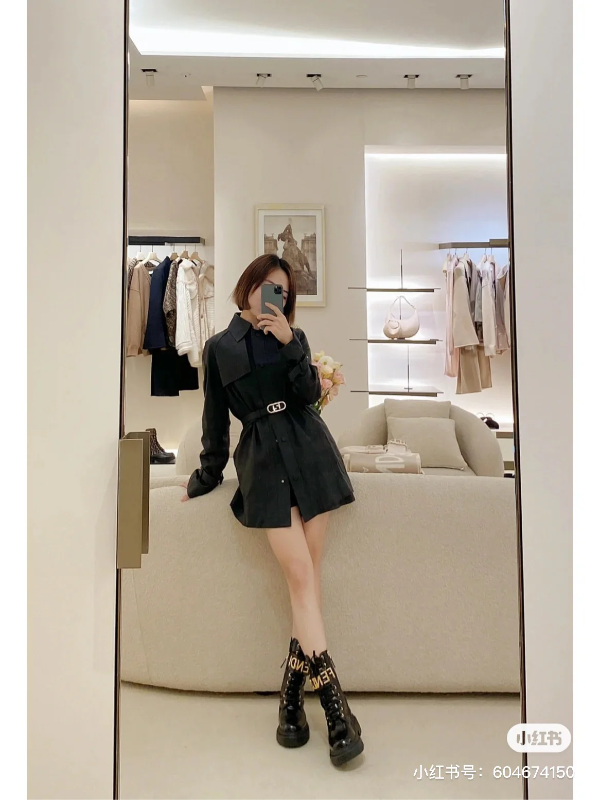 Сапоги для верховой езды Fendi средней высоты — фото в них.