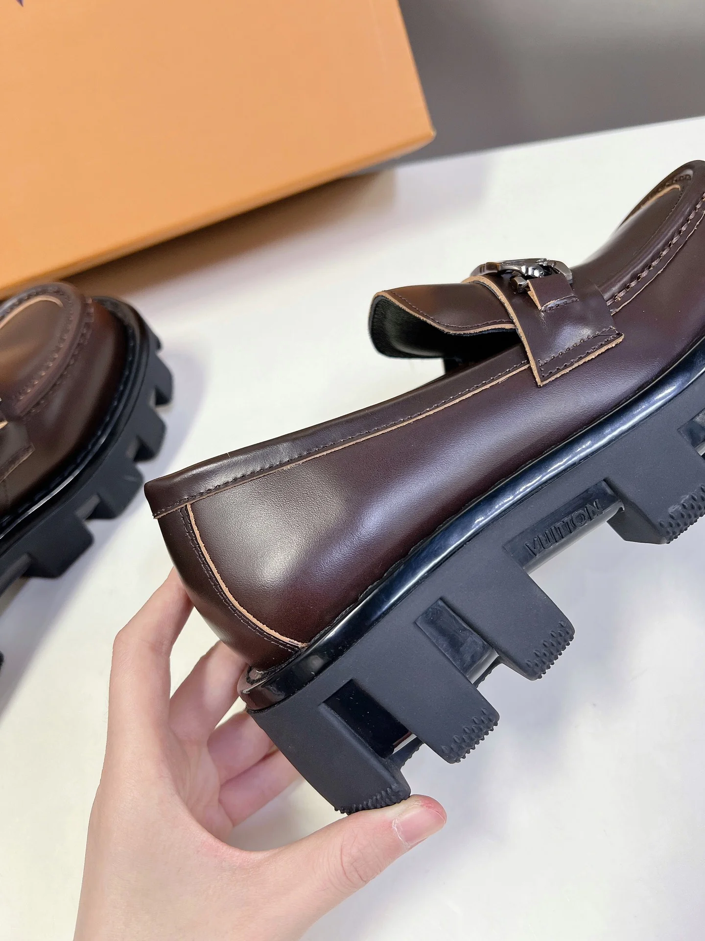 LV - Кожаные туфли на платформе - Темно-коричневые