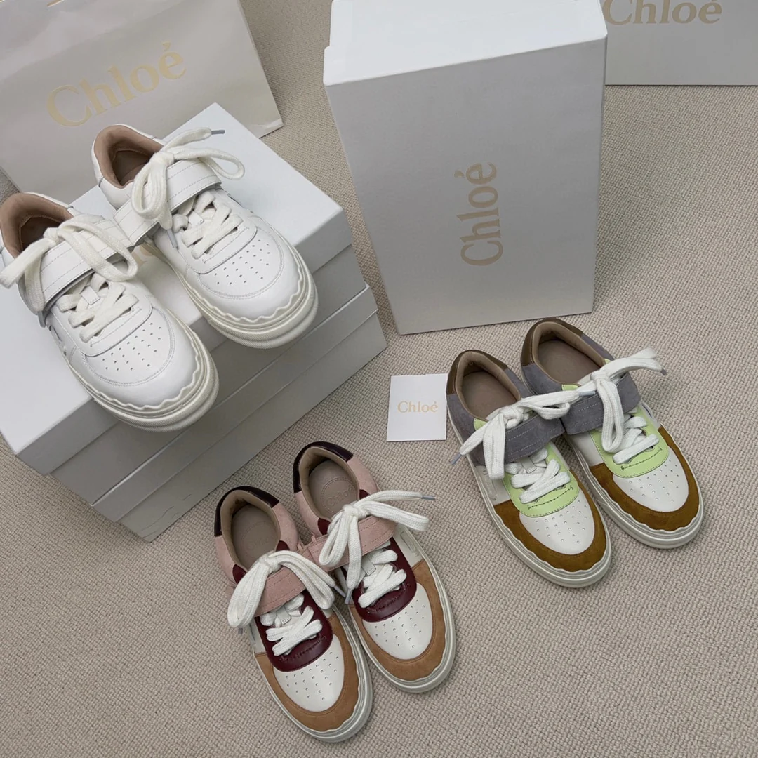 Спортивные кроссовки Chloe-Lauren серии Velcro - белые.