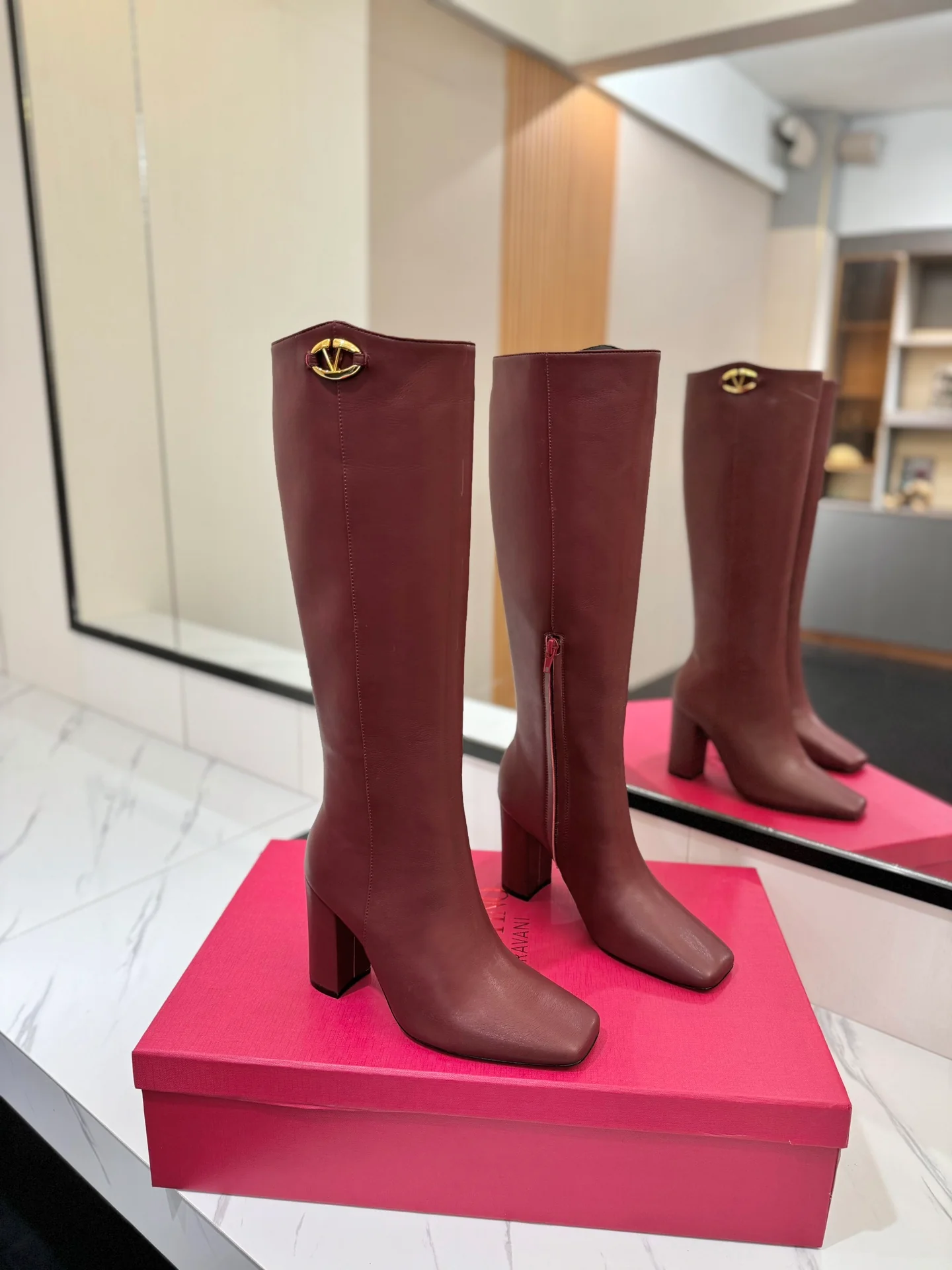 Высокие сапоги Valentino 2024 - Кофейно-коричневый