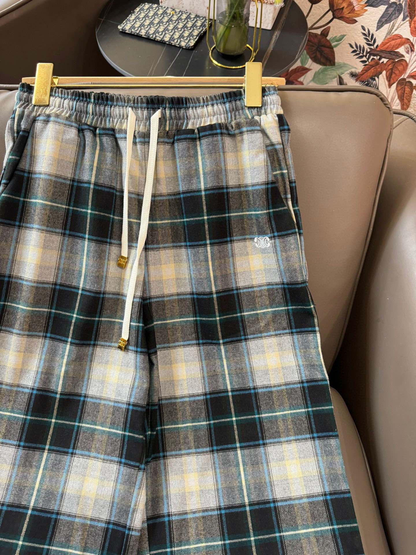 Брюки в клетку Celine 2403 - черные