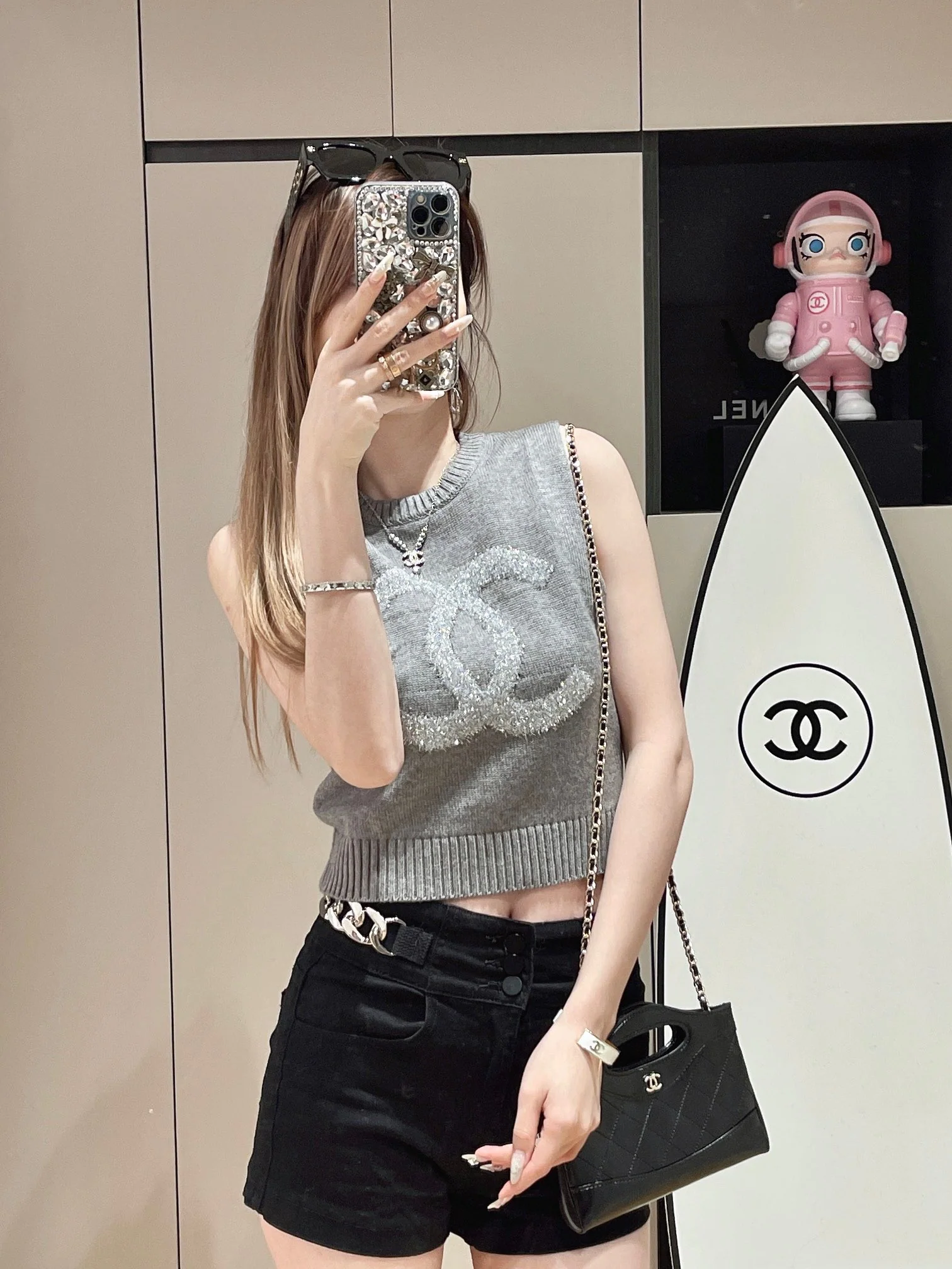 Вязаный жилет Chanel 2403 Double C - серый