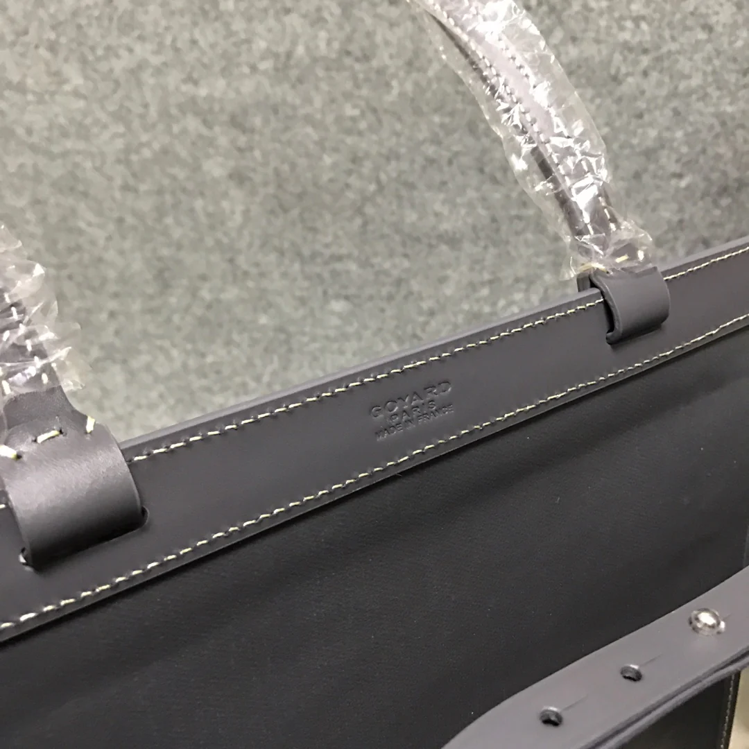 Goyard — Новое поступление осень/зима — Bellechasse — Серый