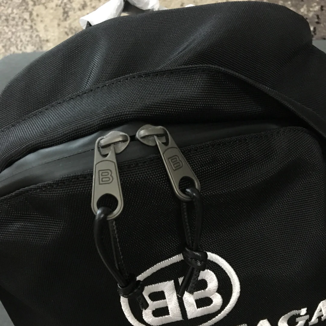 Рюкзак Balenciaga - Унисекс - Классический логотип BB - Белый