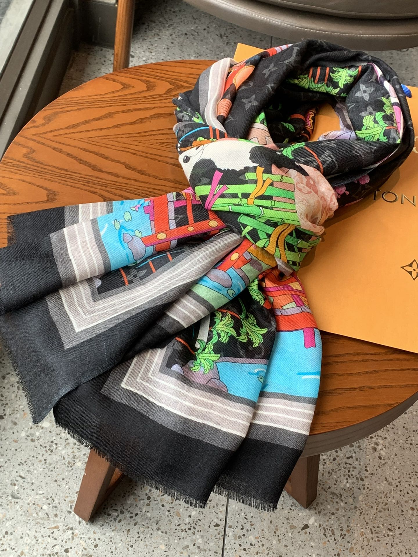 Шарф LV Panda - 100-200 см - Кашемир высшего качества (100%)