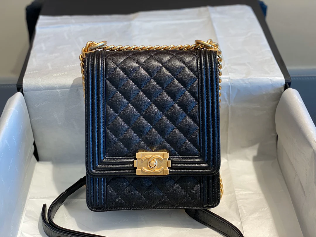 Chanel-boy-19-16-5cm-3