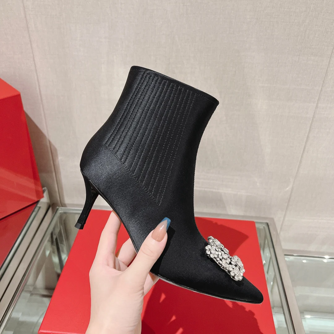 RV Shoes - Ботильоны с острым носком, украшенные стразами - 1