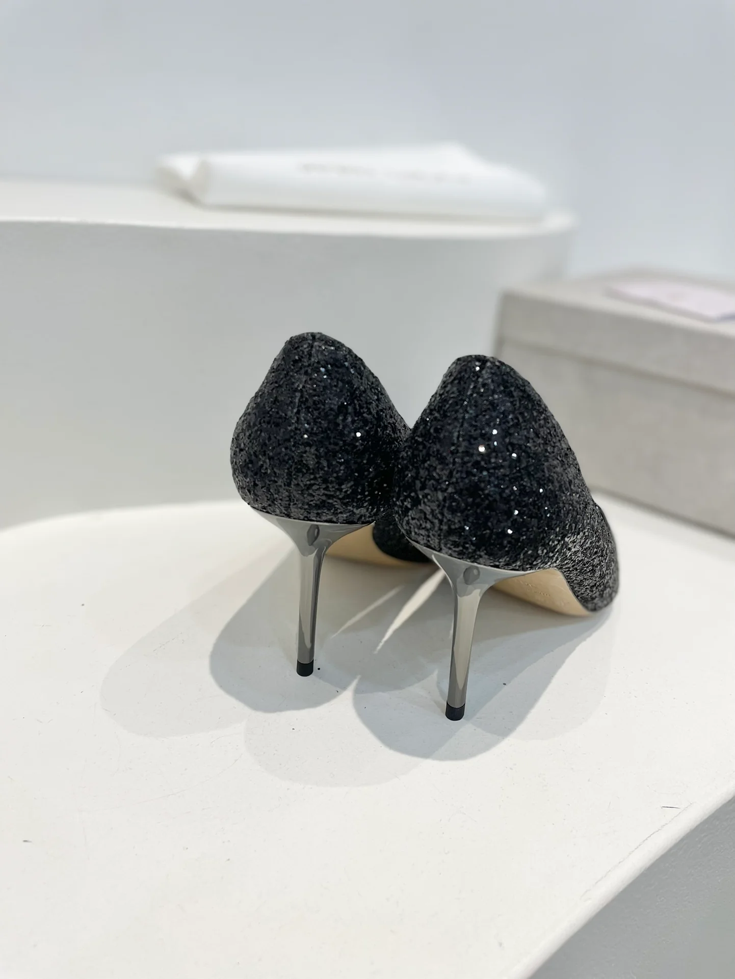 Туфли-лодочки Jimmy с острым носком на шпильке - Черные - 1