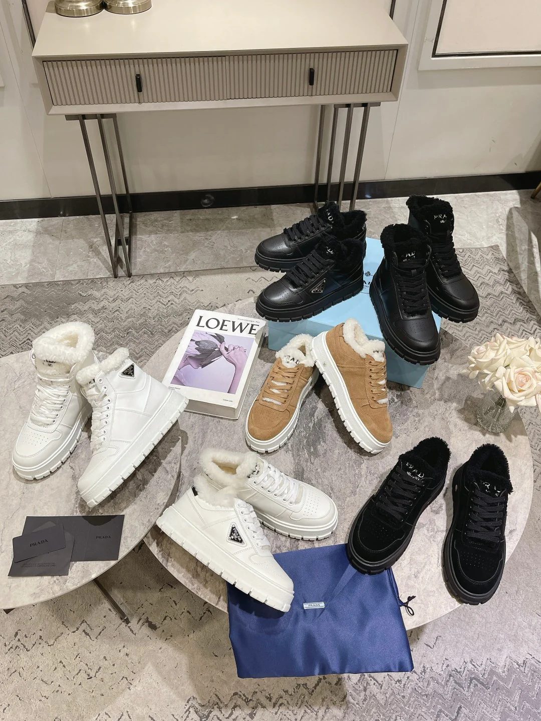 Изображение коллекции повседневной обуви Prada 2024 года