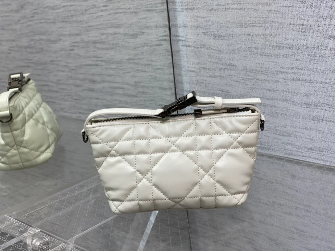 Сумка/ланчбокс Dior Nomad/маленький размер/белый