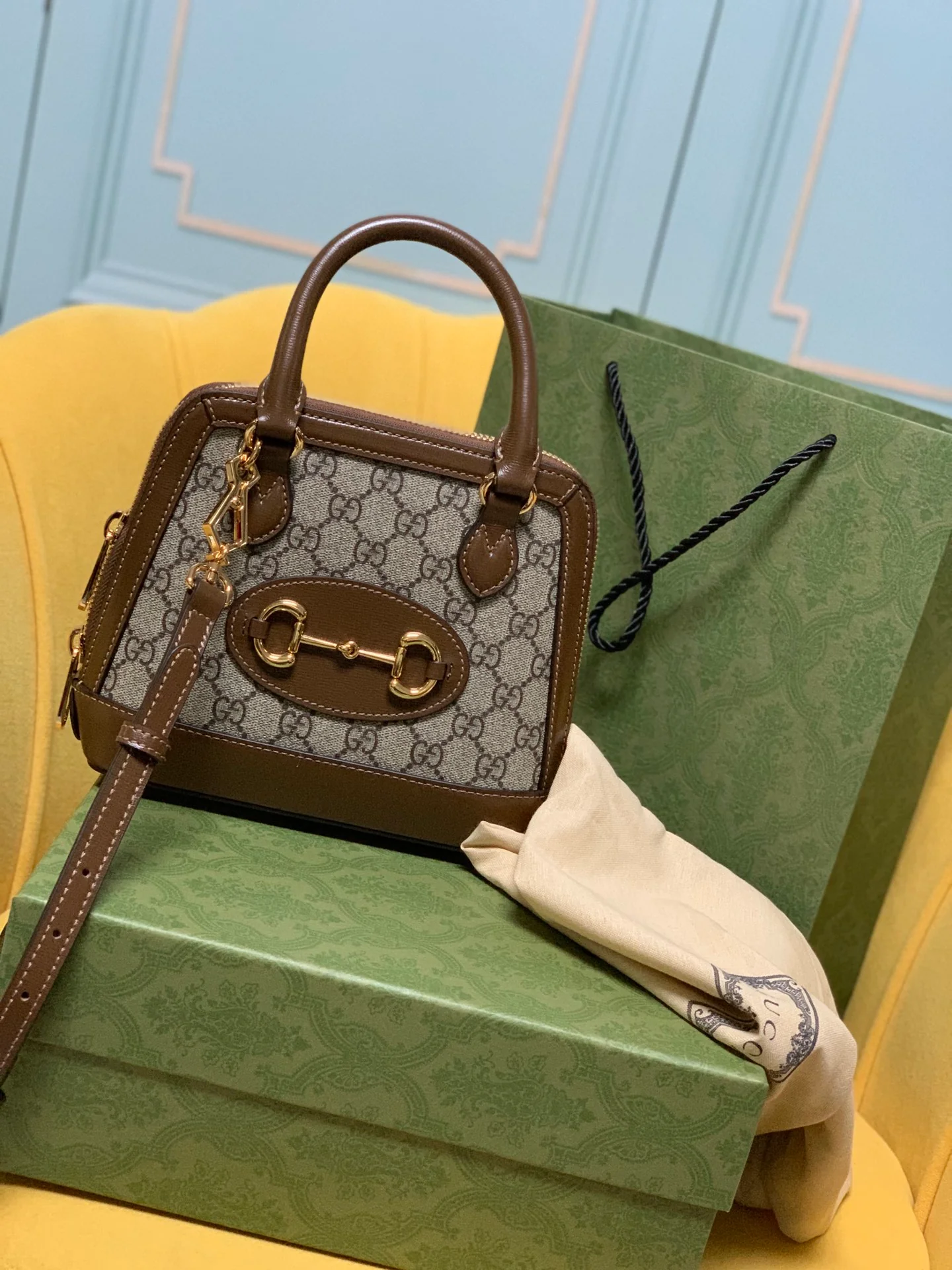 Gucci-1955迷你贝壳包