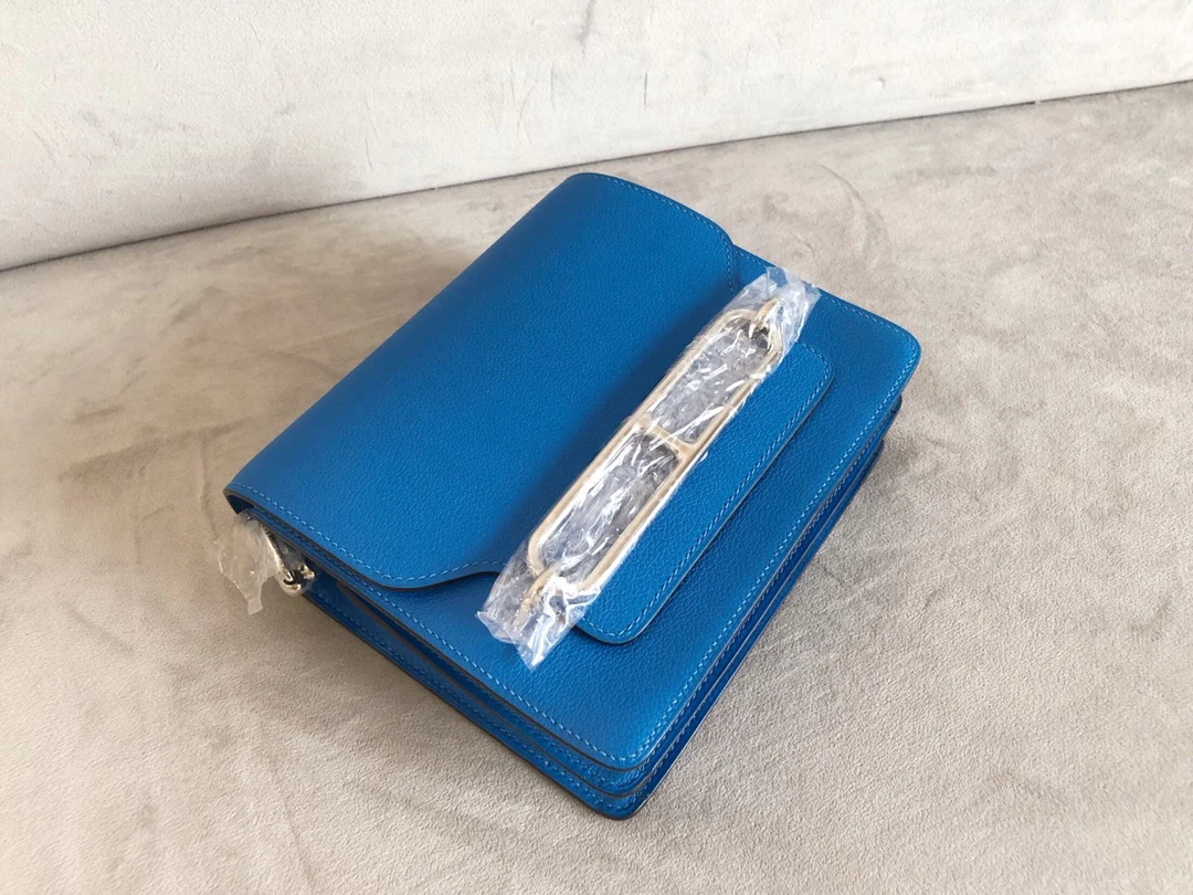 Hermes Roulis 19 - Цвет 