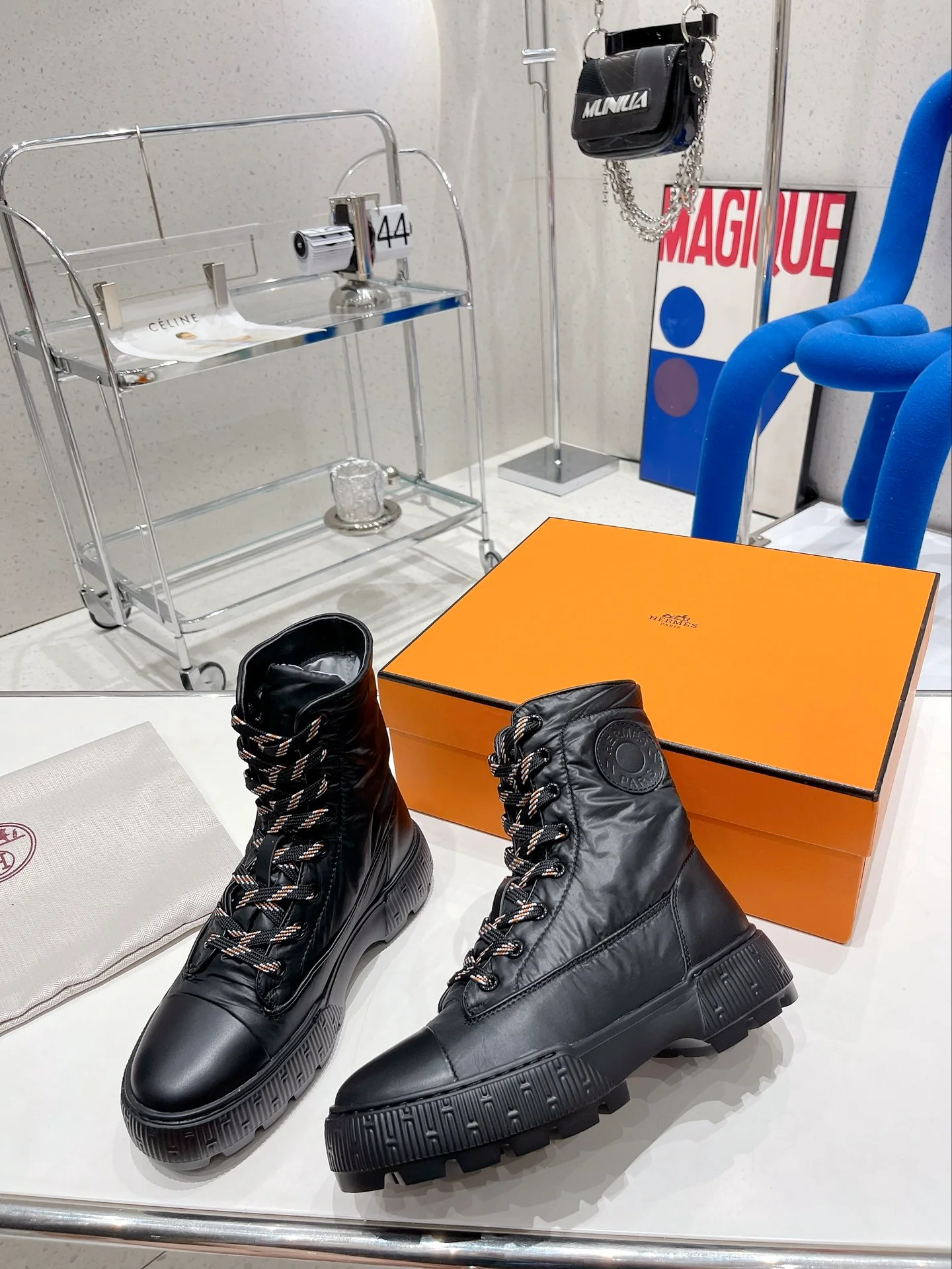 Новинка сезона осень/зима 2022 от Hermes - короткие сапоги и пуховые сапоги - 2