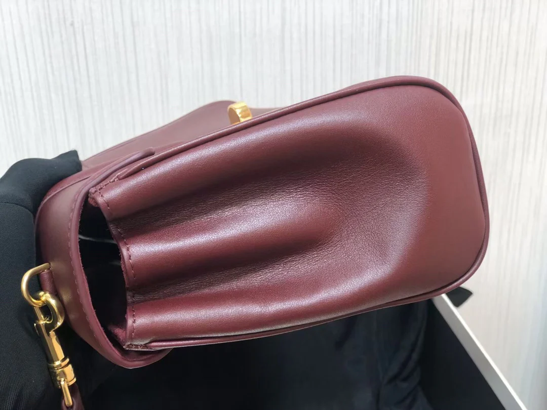 Сумка Celine из мягкой телячьей кожи с текстурой бумаги (16 оттенков) - 2