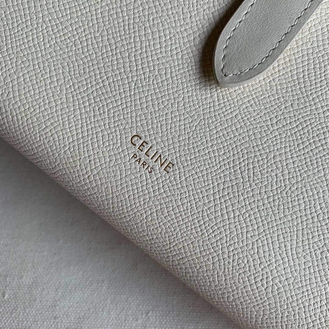 Длинный кошелек Celine - Кошелек с ремешком из зернистой телячьей кожи