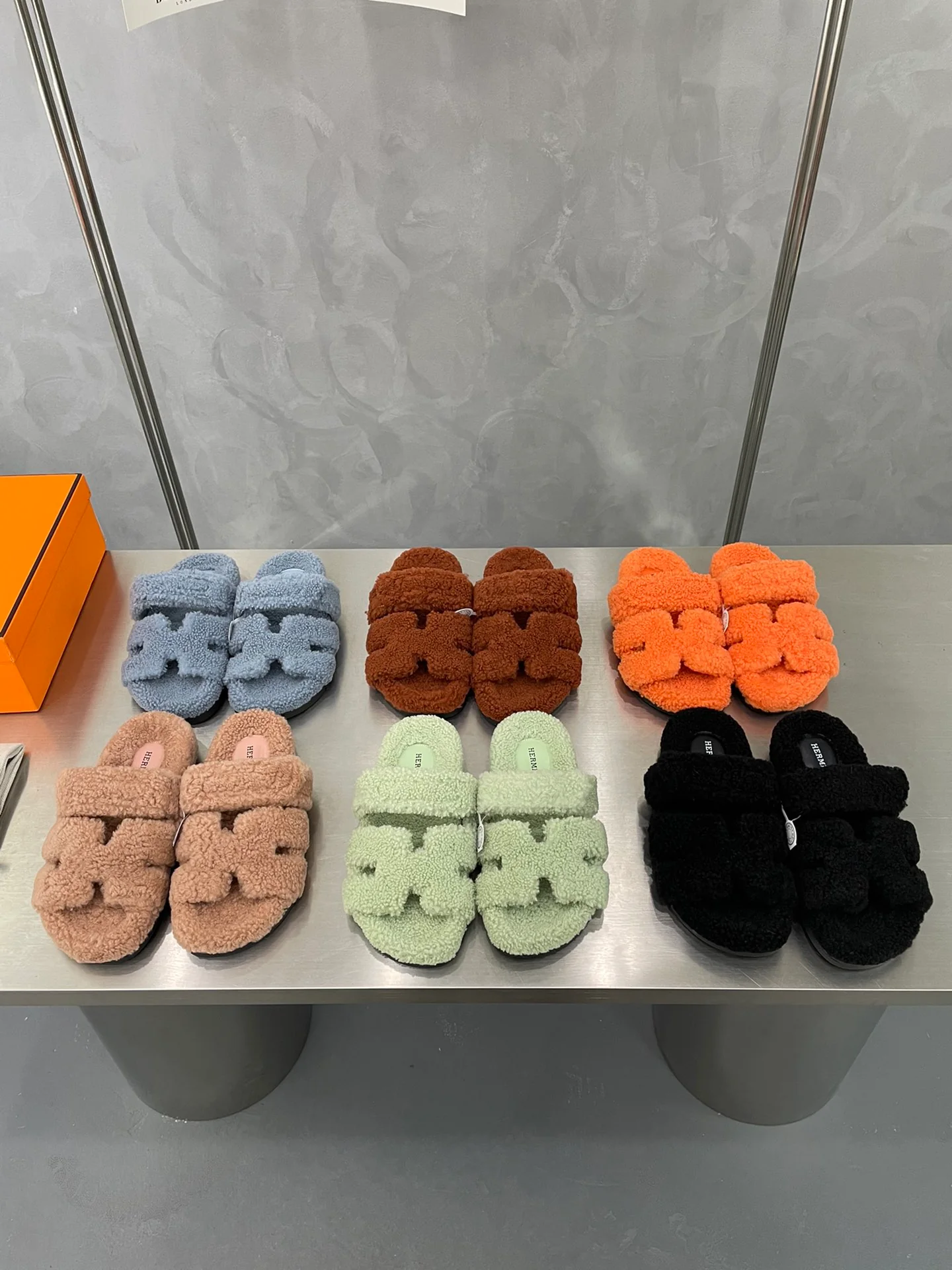 Шерстяные тапочки Hermes Rainbow - изображение из коллекции