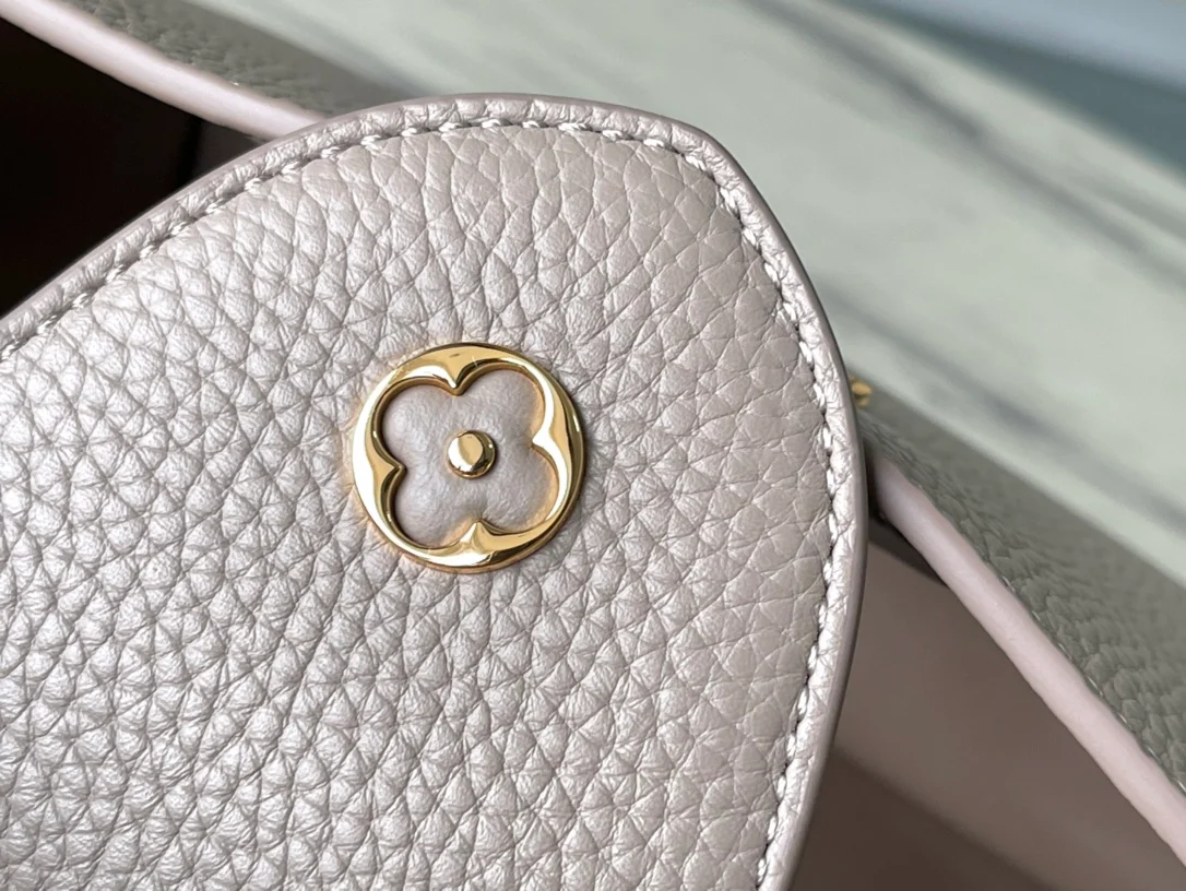m23083-LV-capucines-bb-small-handbag-crossbody-elephant gray