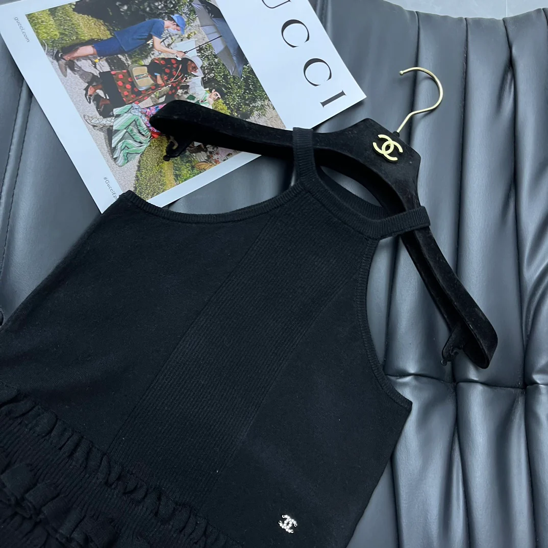 Chanel - Новинка 2403-24 Вязаный жилет с кружевом - Черный