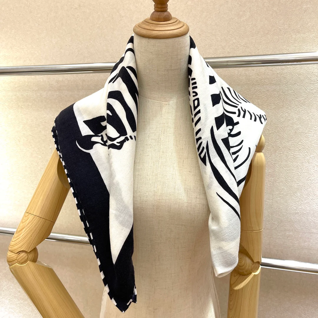 Большой двусторонний шарф Hermes - 135 см - 30 см - Шелк 70 - Шерсть