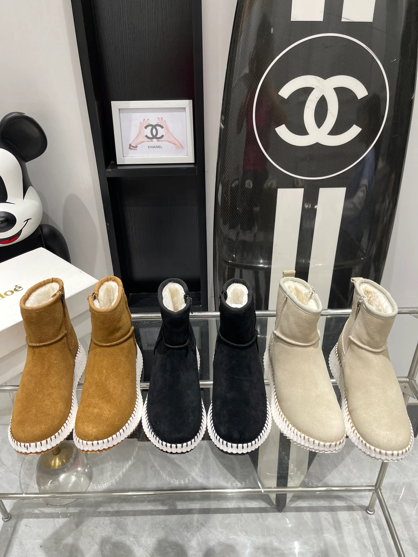 Снежные ботинки Chloe 2024 — изображение из коллекции