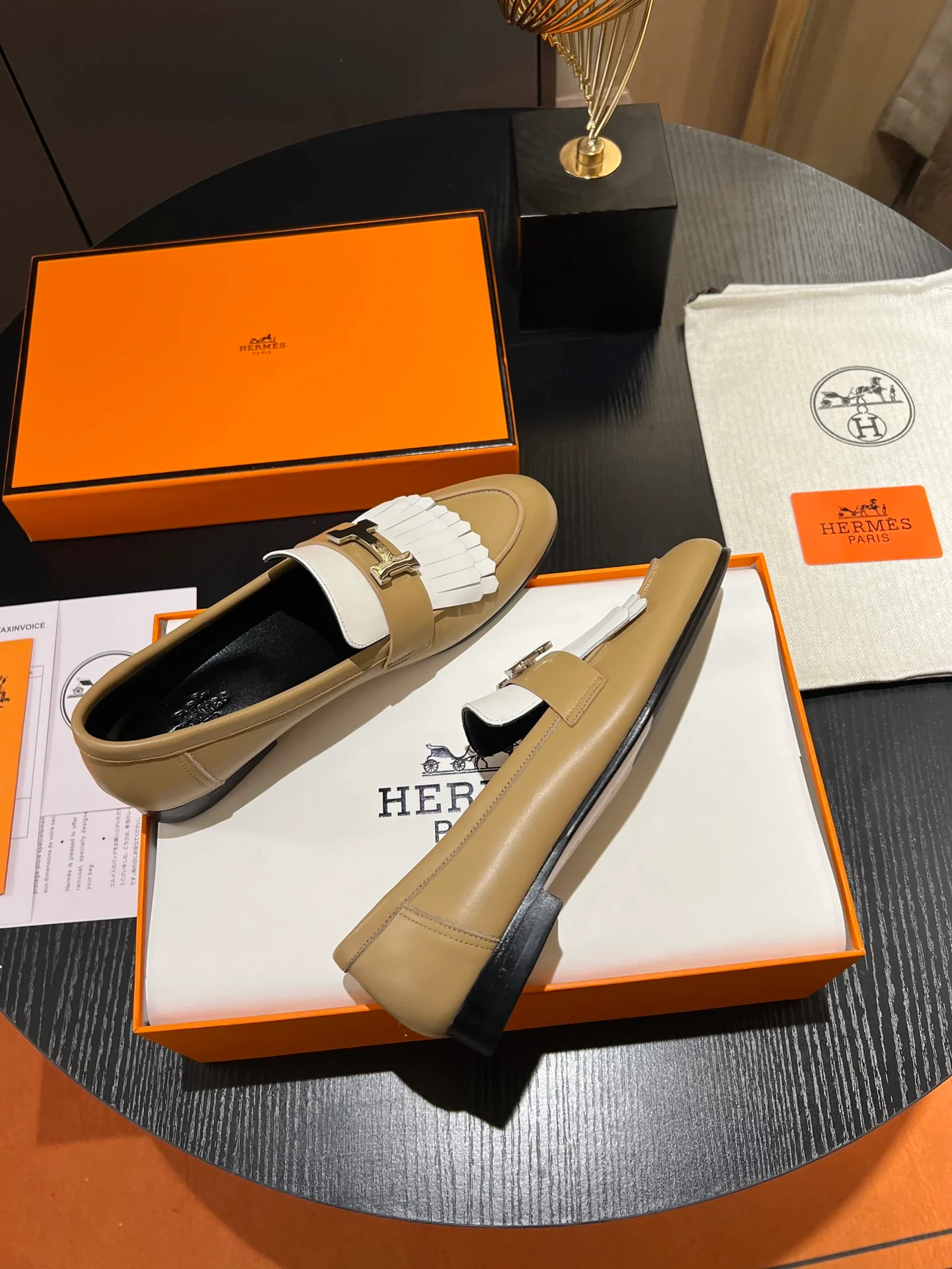 Лоферы Hermes 2024h с пряжкой - коричневые - 1