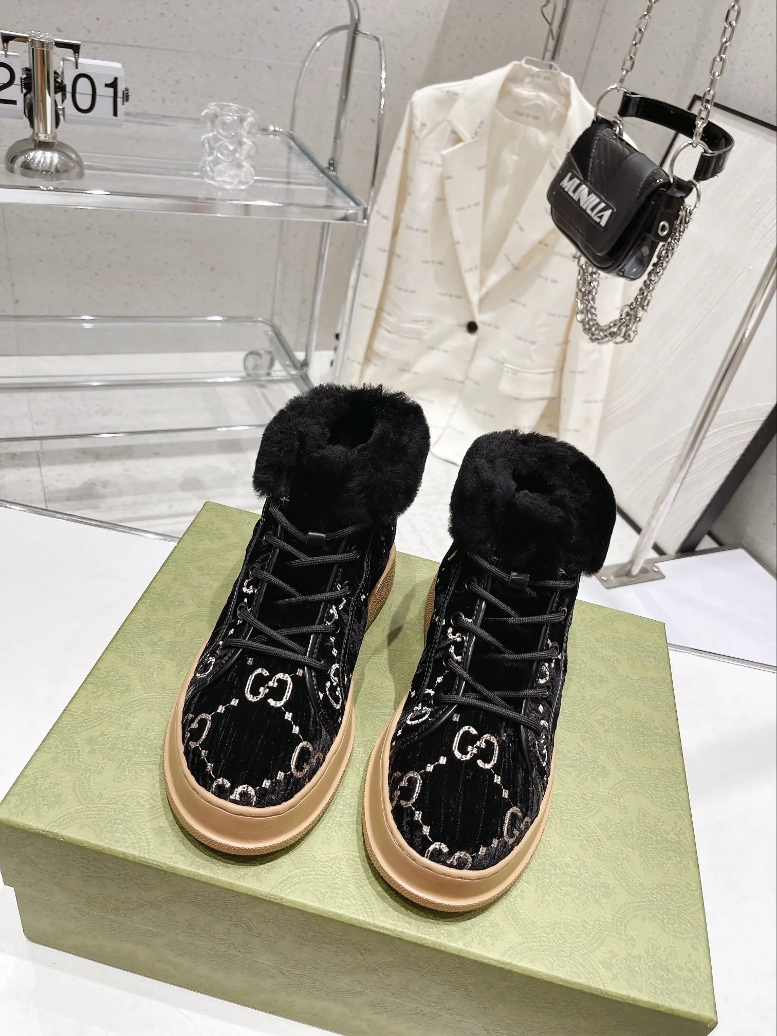 Gucci - Шерстяные низкие зимние сапоги - Черные