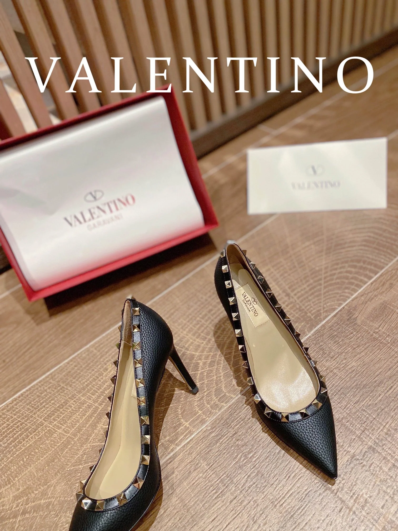 Классические туфли на высоком каблуке Valentino - черные