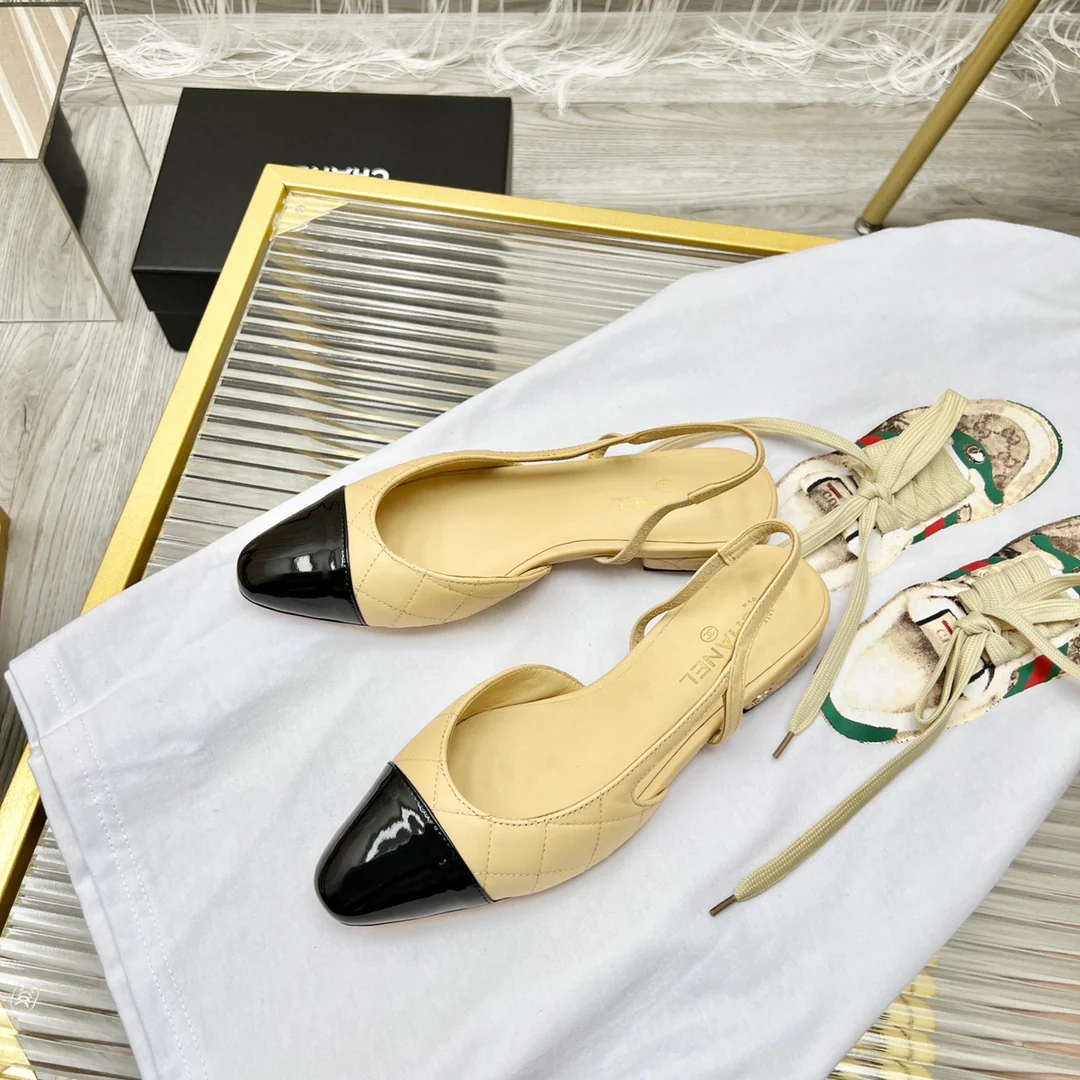 Классические сандалии Chanel из стеганой овечьей кожи с открытой пяткой - на плоской подошве - размеры 35-39-34-40-42 (изготовление на заказ)